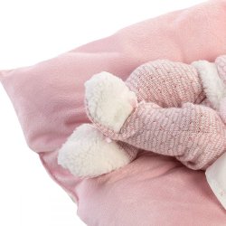 Nica 40 cm babydukke p� en t�ppe