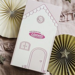 Nica 40 cm babydukke p� en t�ppe