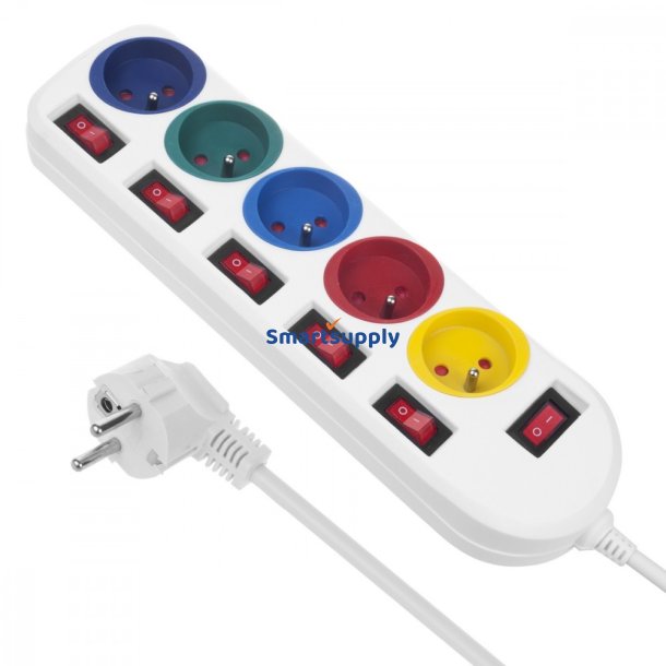 Stikd�se 5 sokler med kontakten MCE204M/W