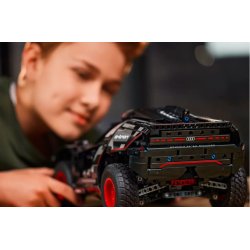 LEGO Technic 42160 Audi RS Q e-tron