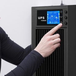 UPS On-line Ren Sinus Kurve 3kVA 2.4W LCD USB
