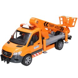 En Mercedes Benz Sprinter k�ret�j med et kurvelift