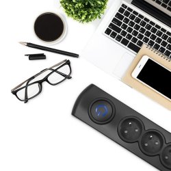 Oversp�ndingsbeskytter | 6 stik | 3,0m