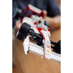 LEGO Icons 10330 McLaren MP4/4 og Ayrton Senna