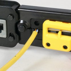 Klemning og klipning RJ 45/RJ12/RJ11/Pass-troug