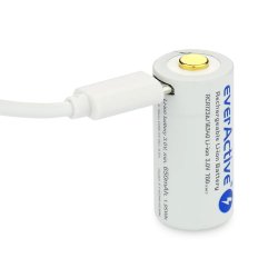 Genopladeligt batteri 16340 3V Li-ion 700 mAh micro USB