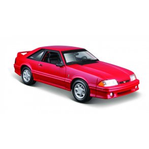 Model Ford Mustang SVT Cobra 1993 r�d 1/24