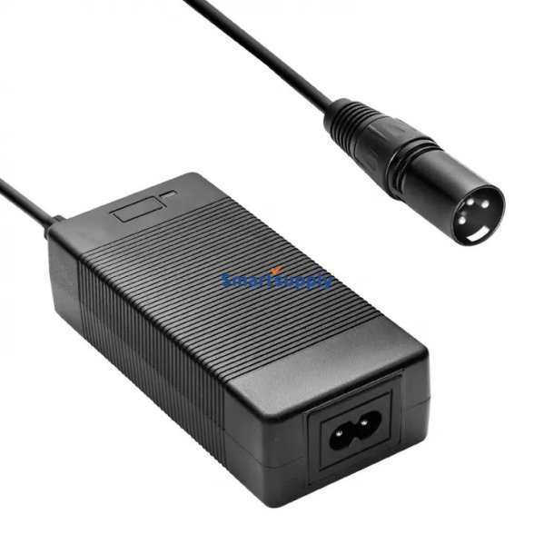 AK-EV-01 Akyga Lader