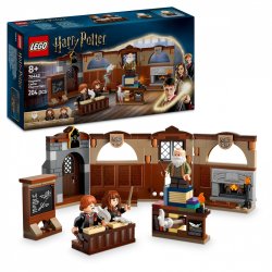 LEGO Harry Potter 76442 Hogwarts Slot: Besv�rgelsesklasse