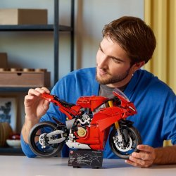 LEGO Technic 42202 Ducati Panigale V4 S Motorcykel