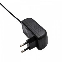 STR�MFORSYNING 5V/2A 10W AKYGA AK-TB-22 5.5X2.1M