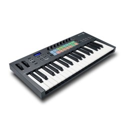Novation FLKEY 37 - MIDI-keyboard dedikeret til FL Studio-software, 37 tangenter.