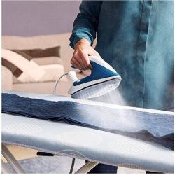 Philips PerfectCare Compact Essential GC6815/20 Strygejern med dampstation