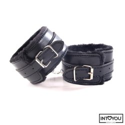 7 Pcs Bondage Set Furry Kit