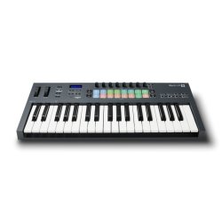 Novation FLKEY 37 - MIDI-keyboard dedikeret til FL Studio-software, 37 tangenter.