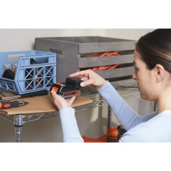 Black & Decker BHFEV182C-QW stav stvsuger & elektrisk kost 2-i-1 stangstvsuger Batteri Dry Posels Orange, Titanium 2 At