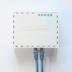 Mikrotik Rb750gr3 Kablet Router Gigabit Ethernet Turkis, Hvid