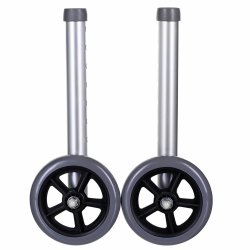 Trefunktionel rollator til genoptrning