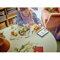 Lego Friends 42671 Plantecaf&eacute; &amp; Blomsterbutik