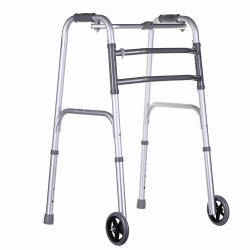 Trefunktionel rollator til genoptrning