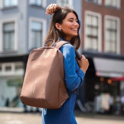 Xd Design Anti-Tyveryrygsk Bobby Soft Brown P/N: P705.796