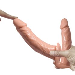 Arns con Dildo Doble 7.1 + 5.9