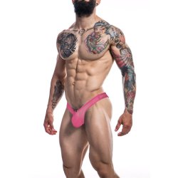 C4MPE02 Pouch Enhancing Thong Fuchsia - S