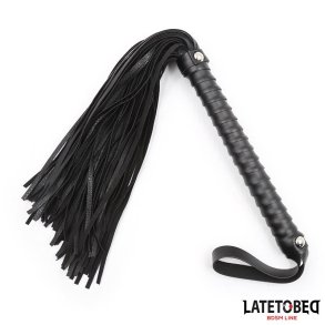 Textured Handle Flogger Black 48.5cm